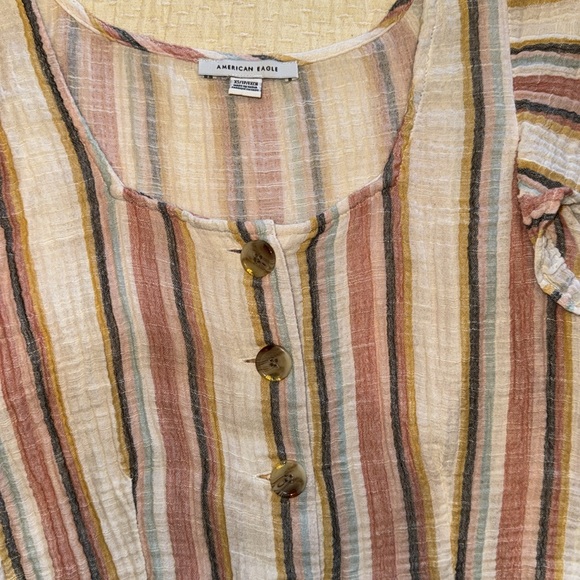 American Eagle linen ruffle sleeve top - Picture 2 of 3